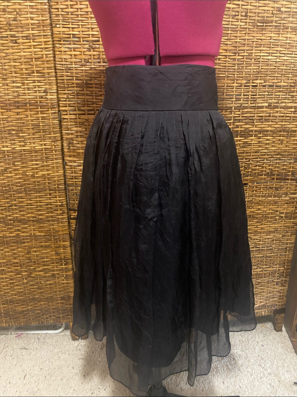 EUC DKNY Donna Karen in New York 100% Silk black TULLE Skirt 8